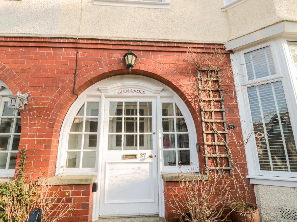 Glenander Villa Bamburgh Exterior photo